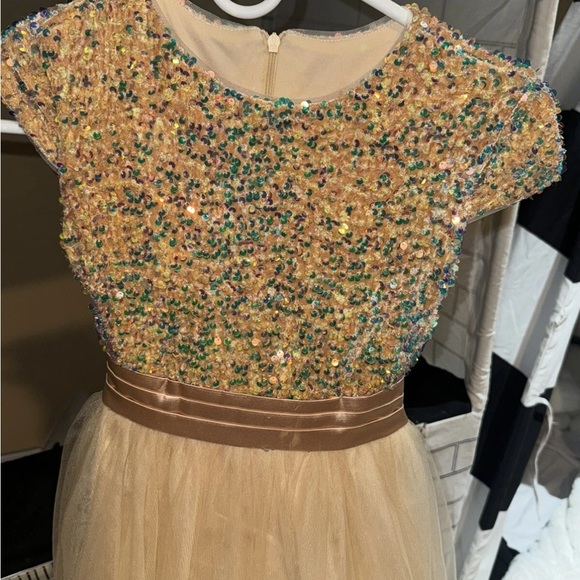 Sparkling Gold and Cream Kids Dress Sz 10 party  wedding event - Picture 4 of 13